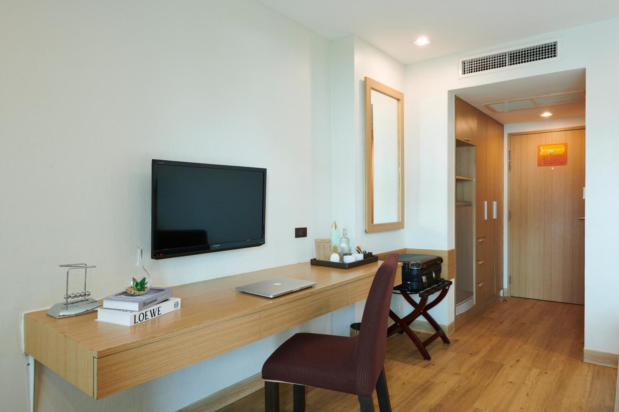 Adelphi Pattaya Hotel Ngoại thất bức ảnh