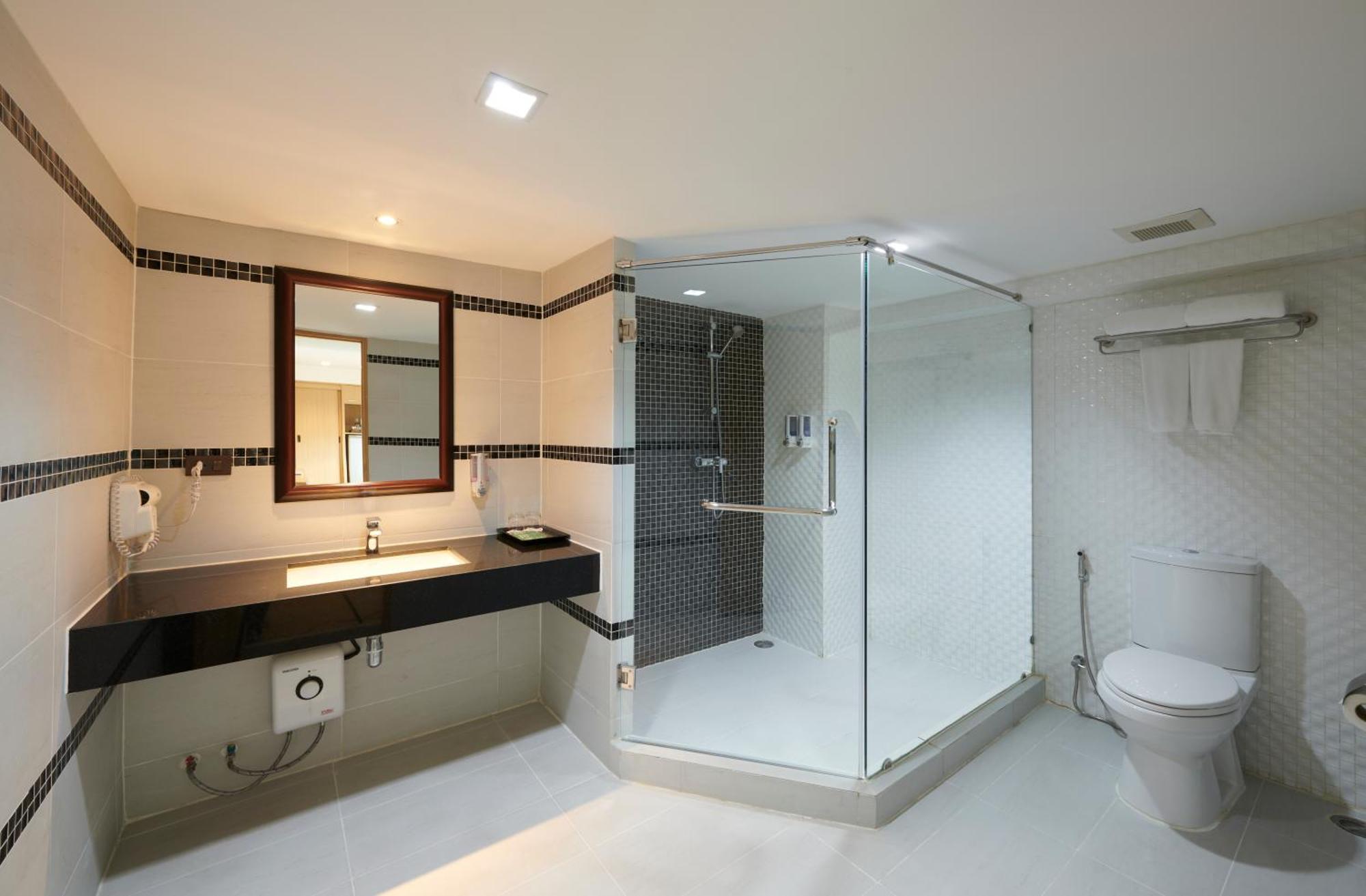 Adelphi Pattaya Hotel Ngoại thất bức ảnh