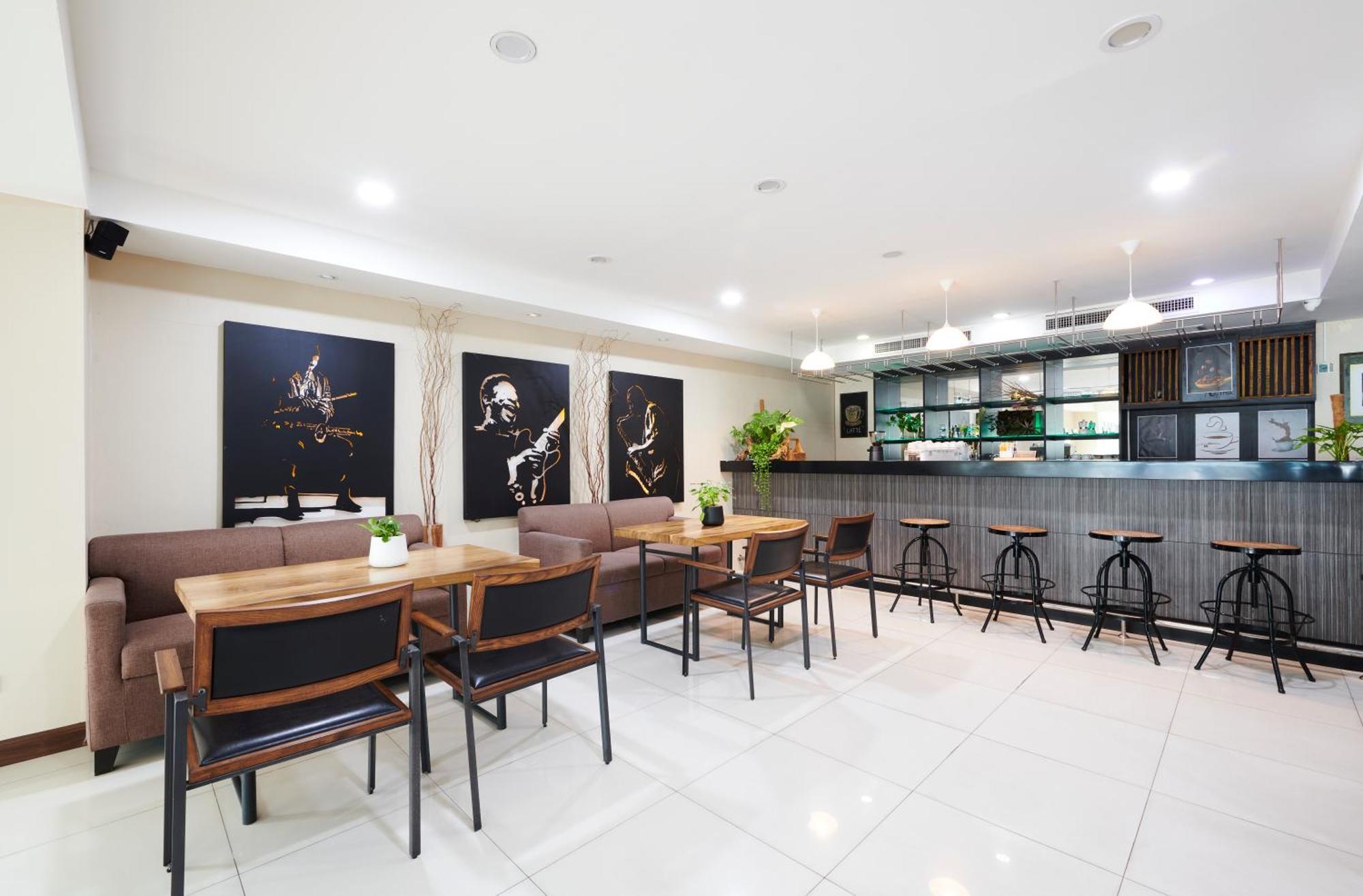 Adelphi Pattaya Hotel Ngoại thất bức ảnh