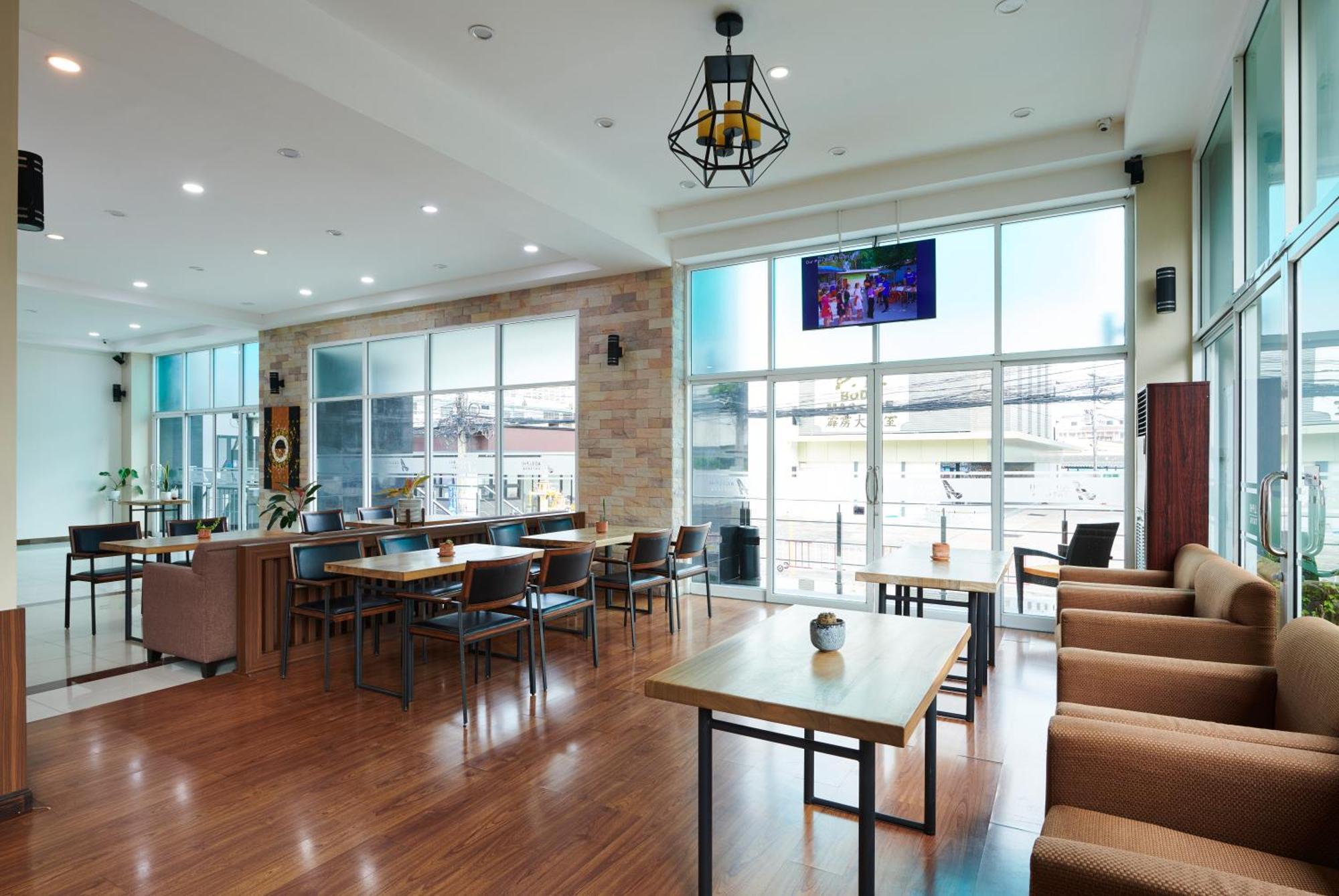 Adelphi Pattaya Hotel Ngoại thất bức ảnh