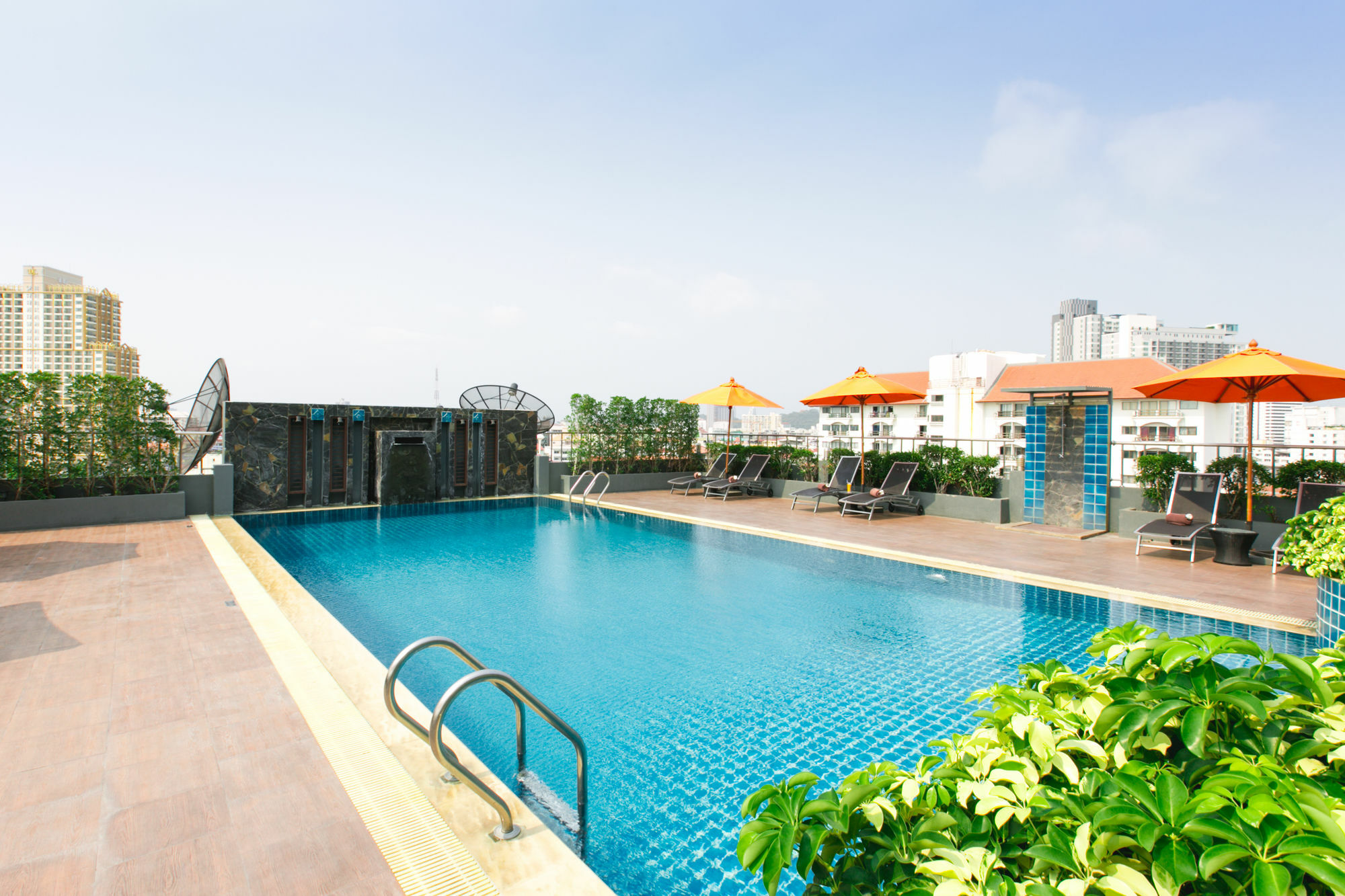 Adelphi Pattaya Hotel Ngoại thất bức ảnh